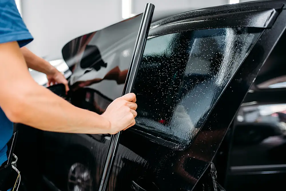 Polep vozu – montážní práce